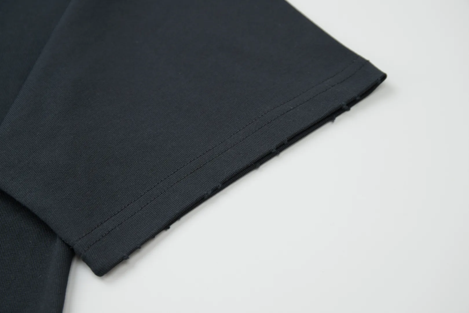 ✨MM 6✨🆕25SS New Arrival · 260 100% · 32 1X 1 · · ＋ · ：Black/White Size：S/M/L/XL